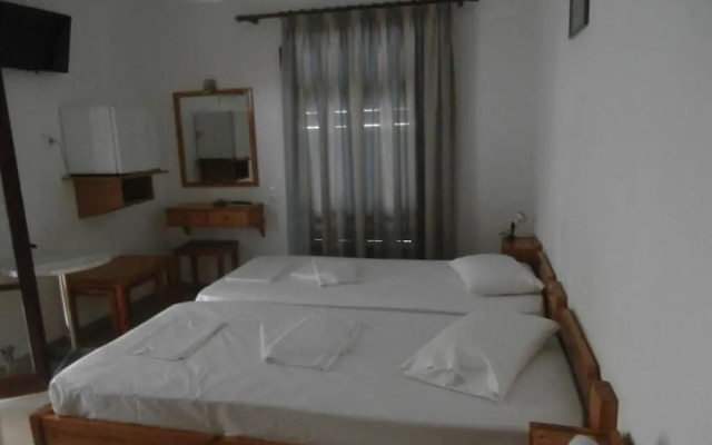 Hotel Aris