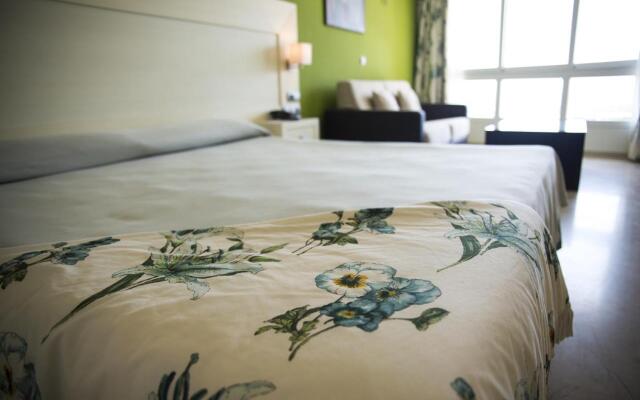 Senator Águilas Hotel