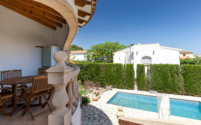 Villa Tulipanes