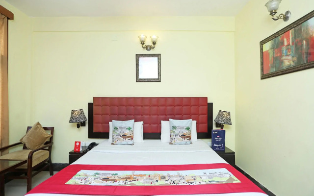 Capital O 1463 Surya Beach Inn