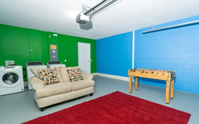 Beautiful Vacation Home Near Disney