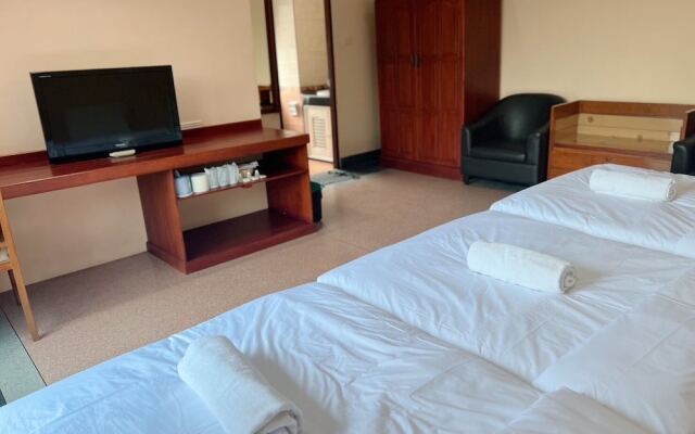 Hi Hotel