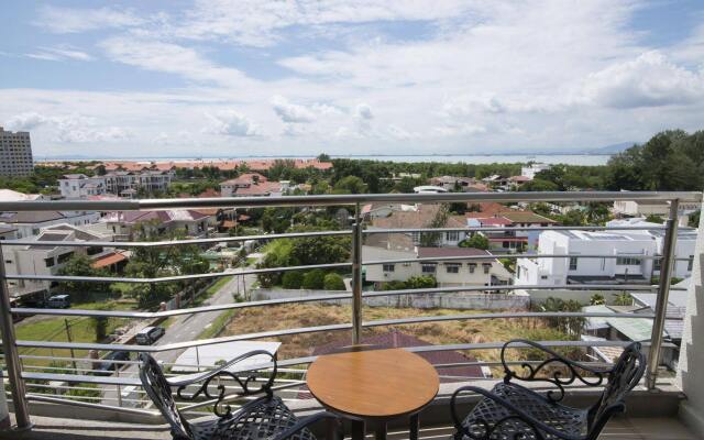 Golden View Serviced Apartment