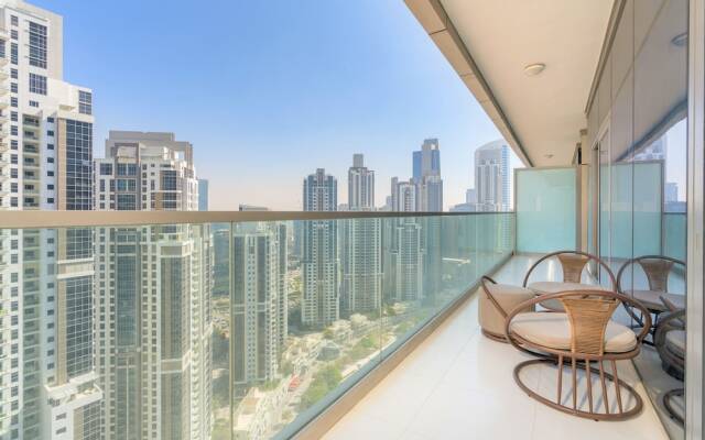 Luxurious 2B With Burj Views in Business Bay