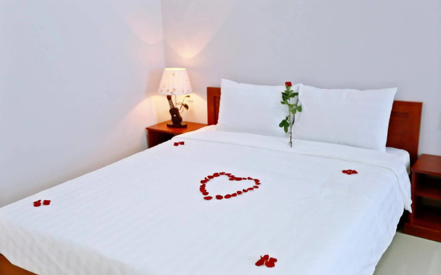 Gold House Hotel