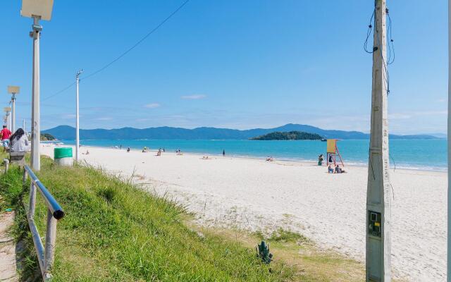 Apto vista mar em Canavieiras Floripa-SC LBM206