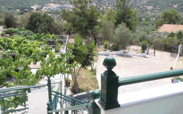 Villa Rodia 2 guests