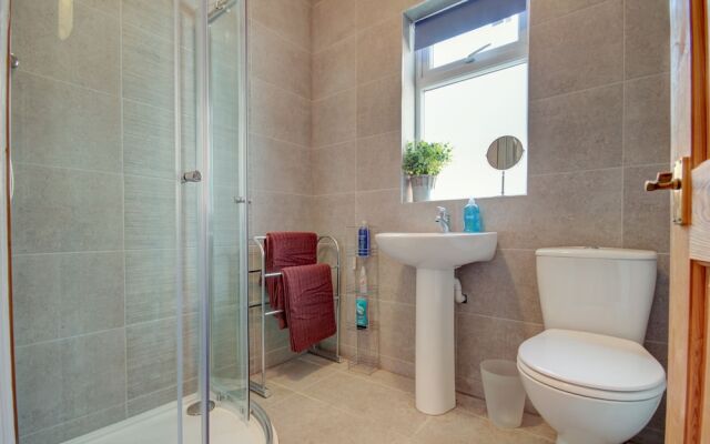 Upperton Road Guest Lodge