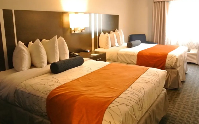 GuestHouse Inn & Suites Lexington