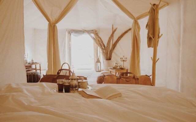 Umnya Dune Camp