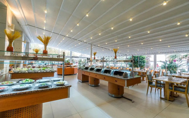 Dragut Point North Hotel