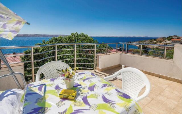 Stunning Apartment in Karlobag With Wifi