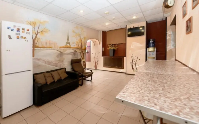 Hostel Parizh