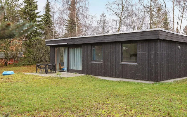 6 Person Holiday Home in Vaeggerlose