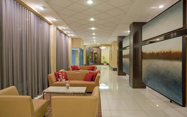 Armon Plaza Montreal Airpt, Trademark Collection by Wyndham