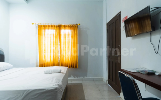 Teratai Guesthouse at RS Adam Malik Medan RedPartner