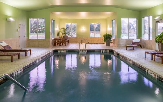 Holiday Inn Express Mystic by IHG