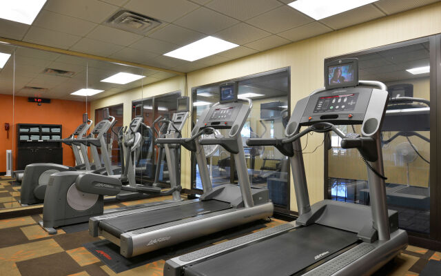 Courtyard By Marriott Bentonville