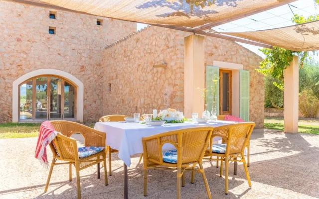 Ses Fonolleres in Cala Bona