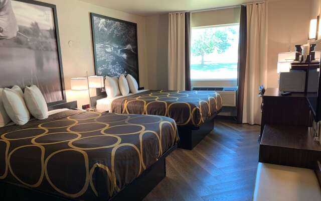 Super 8 by Wyndham Greeley