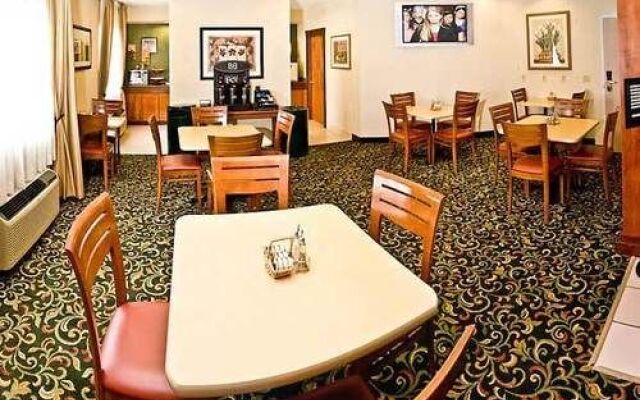 Fairfield Inn & Suites Burlington