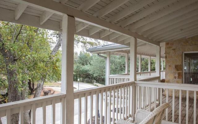 Gruene River Hotel & Retreat