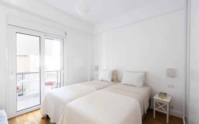 Wonderful Central Athens 2 Bedroom 2 Bath Sleeps 8