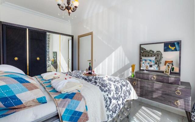 Suit Residence