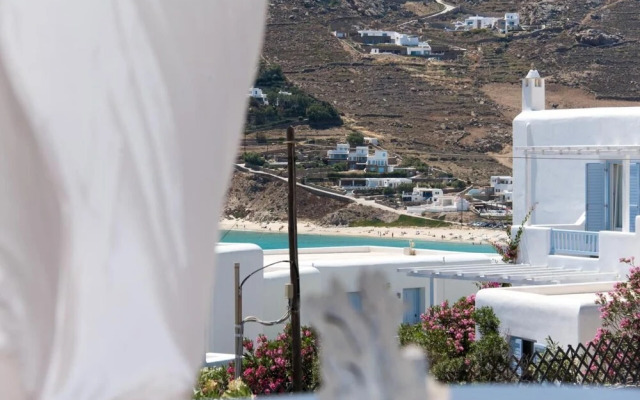 Luxury Sea View Apartment w shared pool