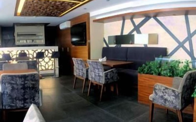 Izmit Saray Hotel