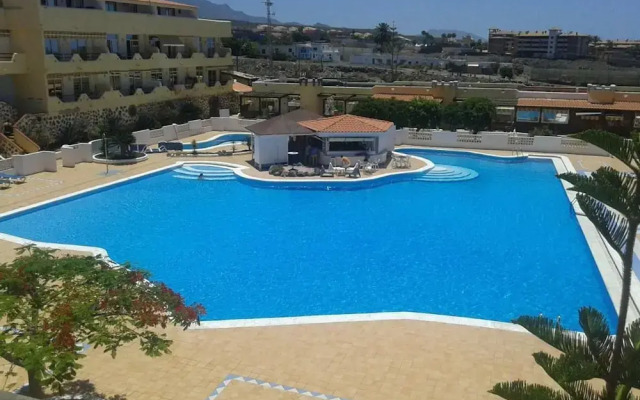 Paraiso Beachfront Apartment With 2 Bedrooms