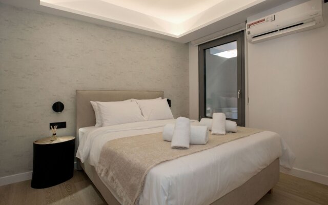 Acropolis Golden Suites by GHH