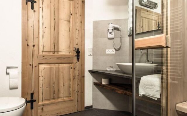 Uralp Royal by A-Appartments