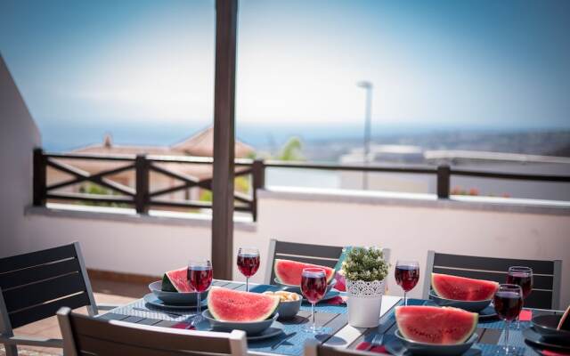 1 Charming Villa,Huge Terraces,Pool,Garden,Bbq!