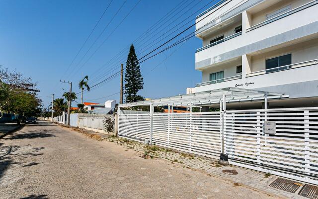 Lindo apto c/ sacada 850m da praia Ingleses RSY204