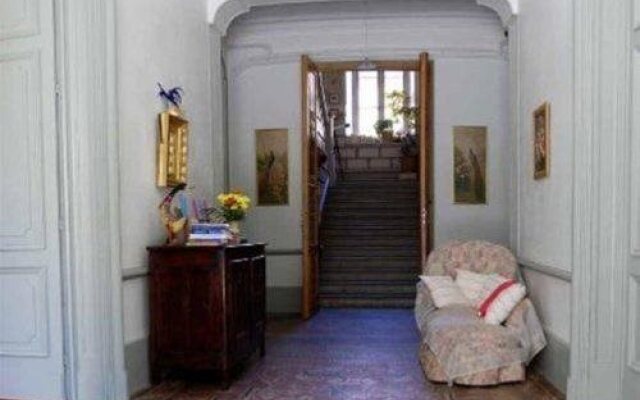 Château de Saint Michel de Lanès