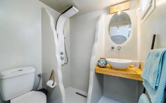 Asera Suites Near Kamari Beach