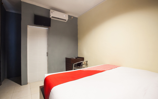 OYO 990 Stadion Residence Syariah