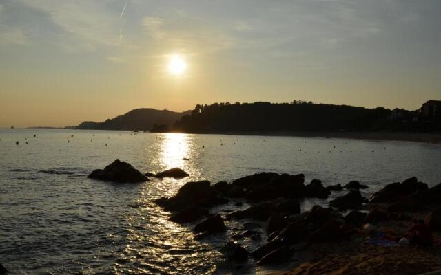 Villa azulmar montbarbat costa brava