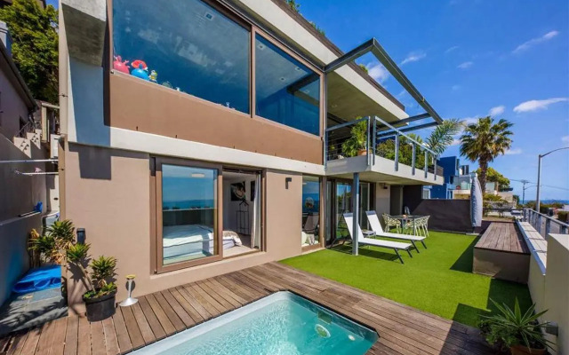 Cape Town Skyroof apartment LOADSHED PROOF Ocean Views