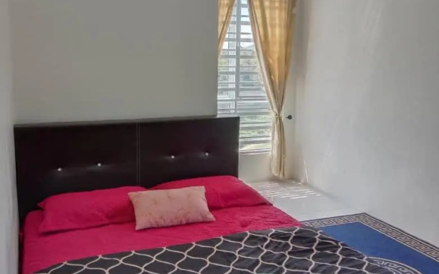 Ramadhina Eagle Eye View Home2stay Emerald Avenue