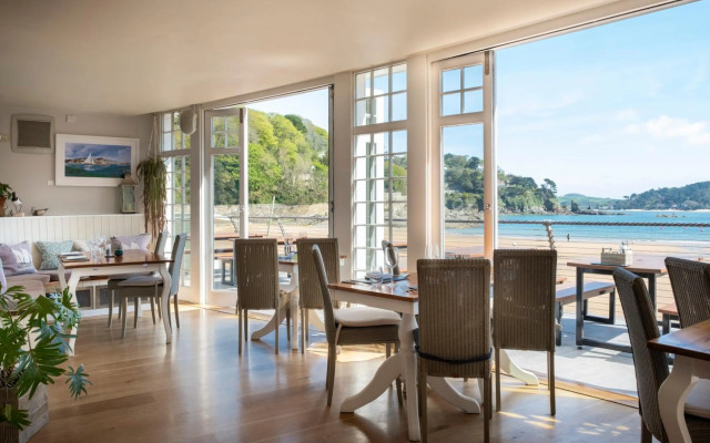 South Sands Hotel