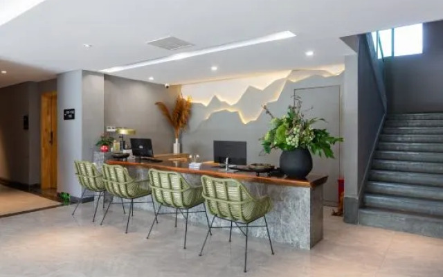 Turtle Bay Rezen Seasons Hotel