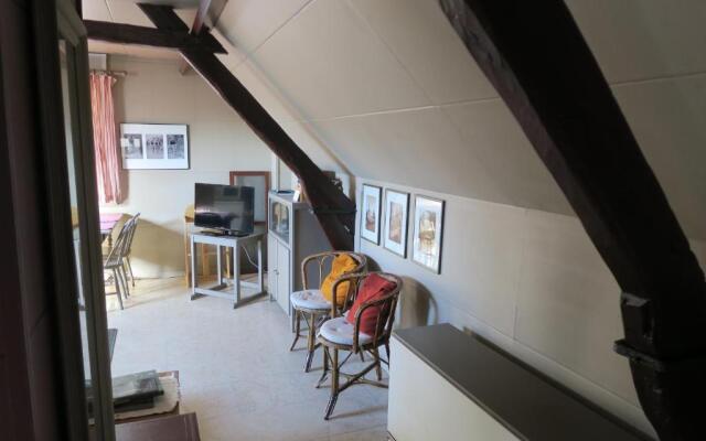 B&B / Studio De Druivelaar in hartje Kluisbergen (Berchem)
