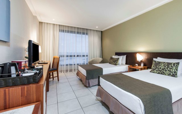 Comfort Suites Vitoria