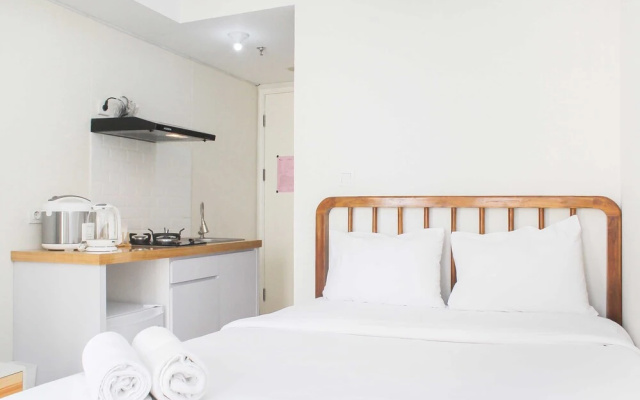 Comfort and Minimalist Studio at Springlake Summarecon Bekasi Apartment – Guest Rooms – Bekasi