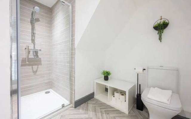 Stunning One Bedroom Apartments