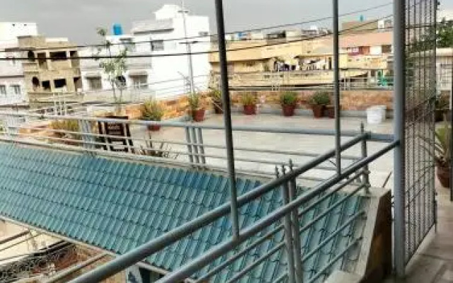 Karachi Motel