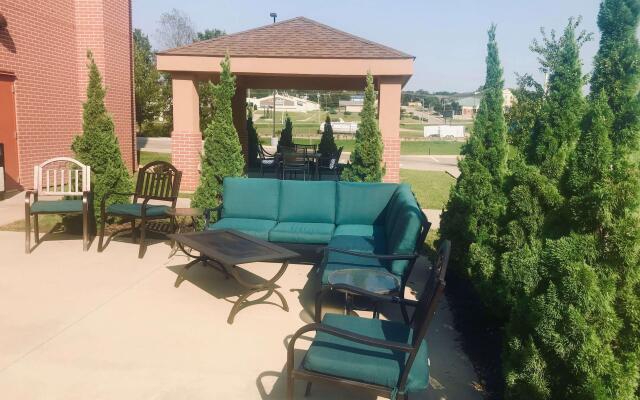 Hampton Inn Poplar Bluff