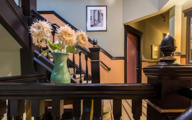 Hotel Boheme